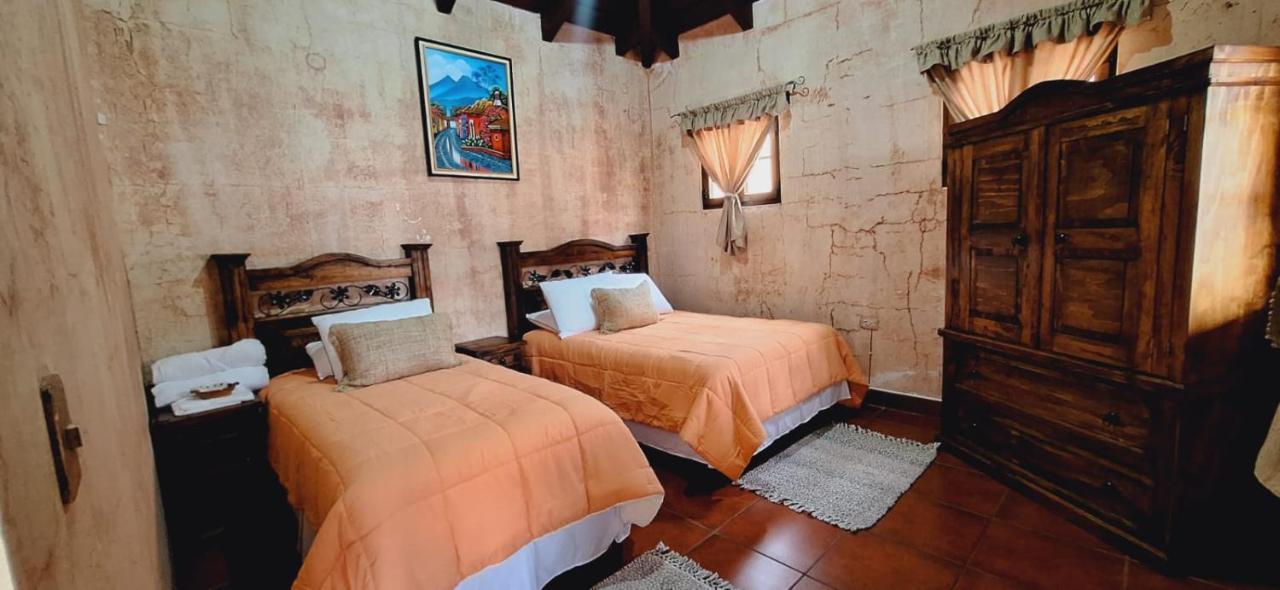 Hotel Boutique Casa Del Angel Antigua Buitenkant foto